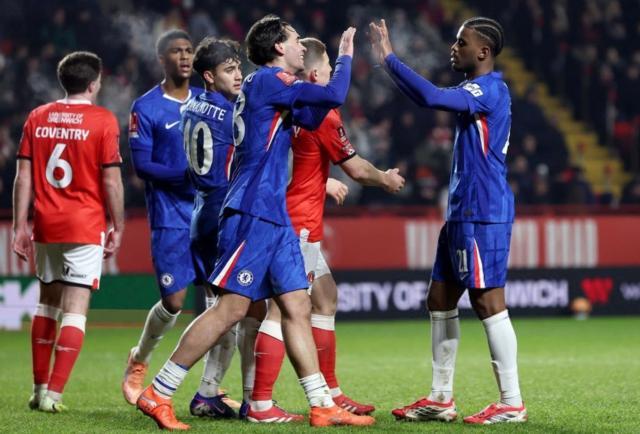 开云体育官方网站登陆-边缘人争气，骨干团回春 罗塞尼尔首秀“五”与伦比