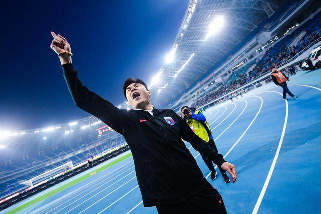 开云体育官方网站登陆-保级经验助李玮锋上台 复制天海“电吹风式”模式？