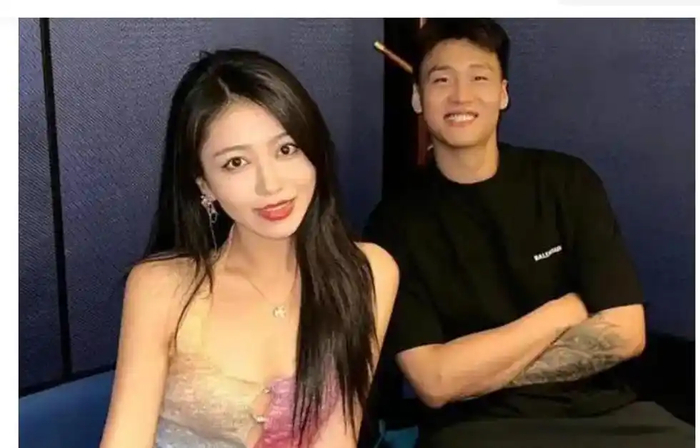 开云体育在线-突发，解散粉丝群，赵睿官宣，原因找到，新恋情或曝光|广东男篮|新疆男篮|中国男篮|球迷|男篮_新浪体育_新浪新闻