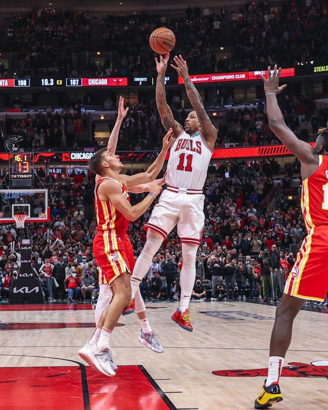 开云体育在线-生死时刻连拔5分射杀老鹰 德罗赞继续刷新历史！